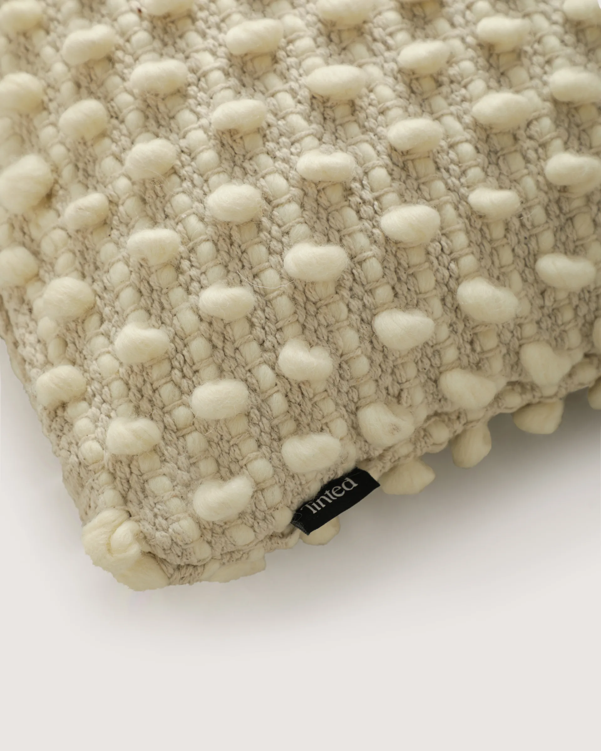 Tuhlin kudde 30x50 cm, Offwhite Tinted