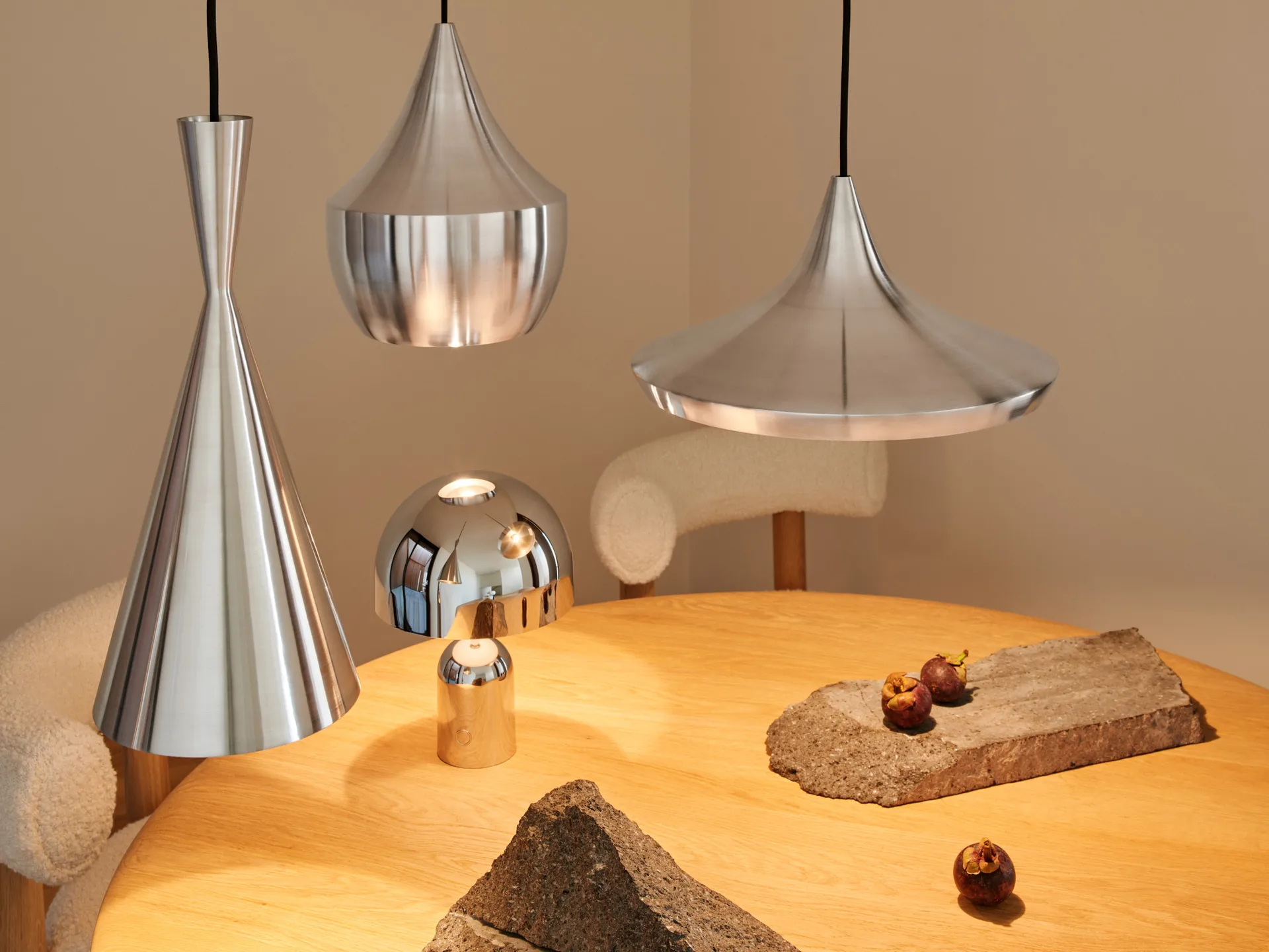 Beat Unbeaten tall lampskärm Ø19 cm, Aluminium Tom Dixon