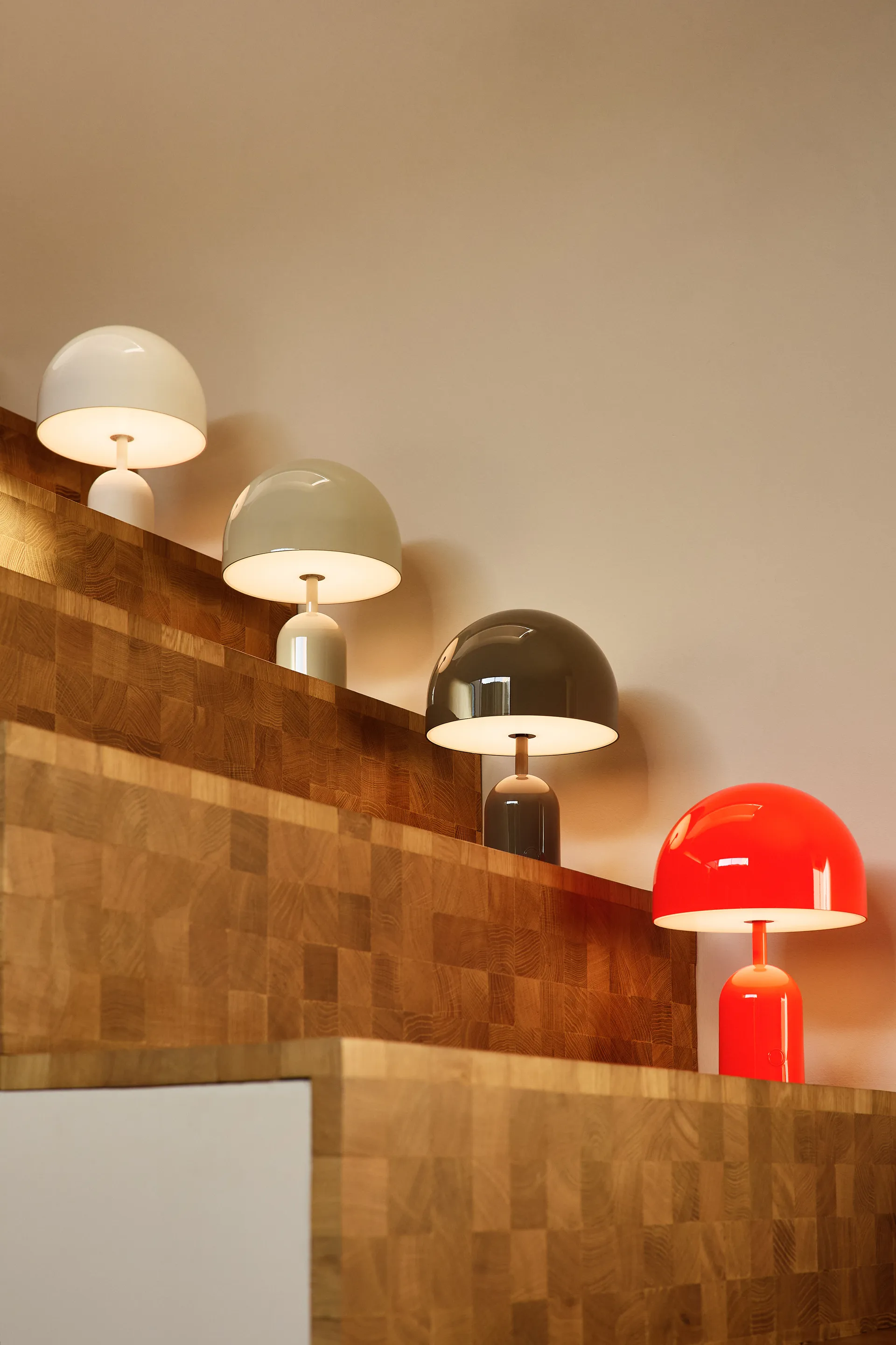 Bell Portabel LED bordslampa 28 cm, Grey (grå) Tom Dixon