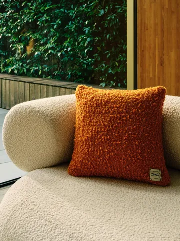 Bobble kudde 45x45 cm - Ochre - Tom Dixon