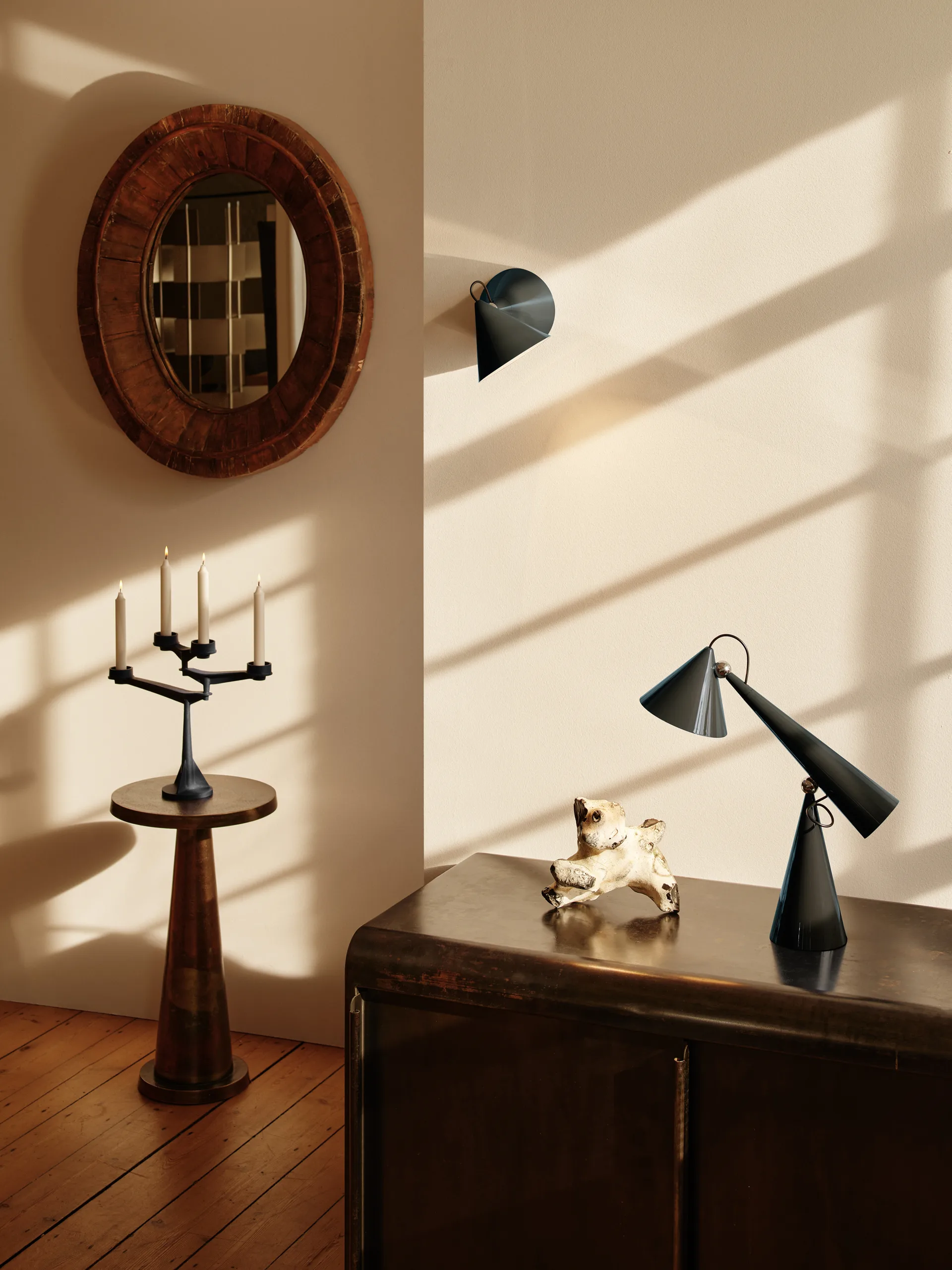Pose Surface vägglampa, Kelp Tom Dixon
