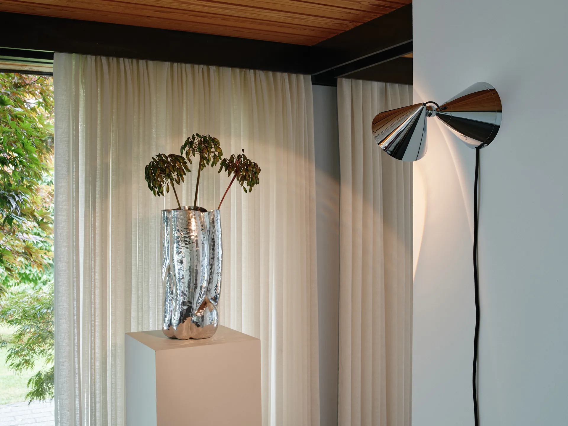 Pose Surface vägglampa, Silver Tom Dixon