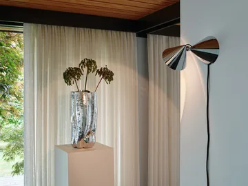 Pose Surface vägglampa - Silver - Tom Dixon