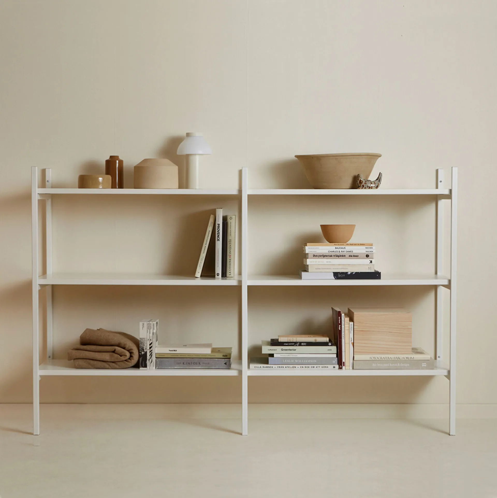Portal bokhylla small, Off white, 158 cm TÔNN furniture