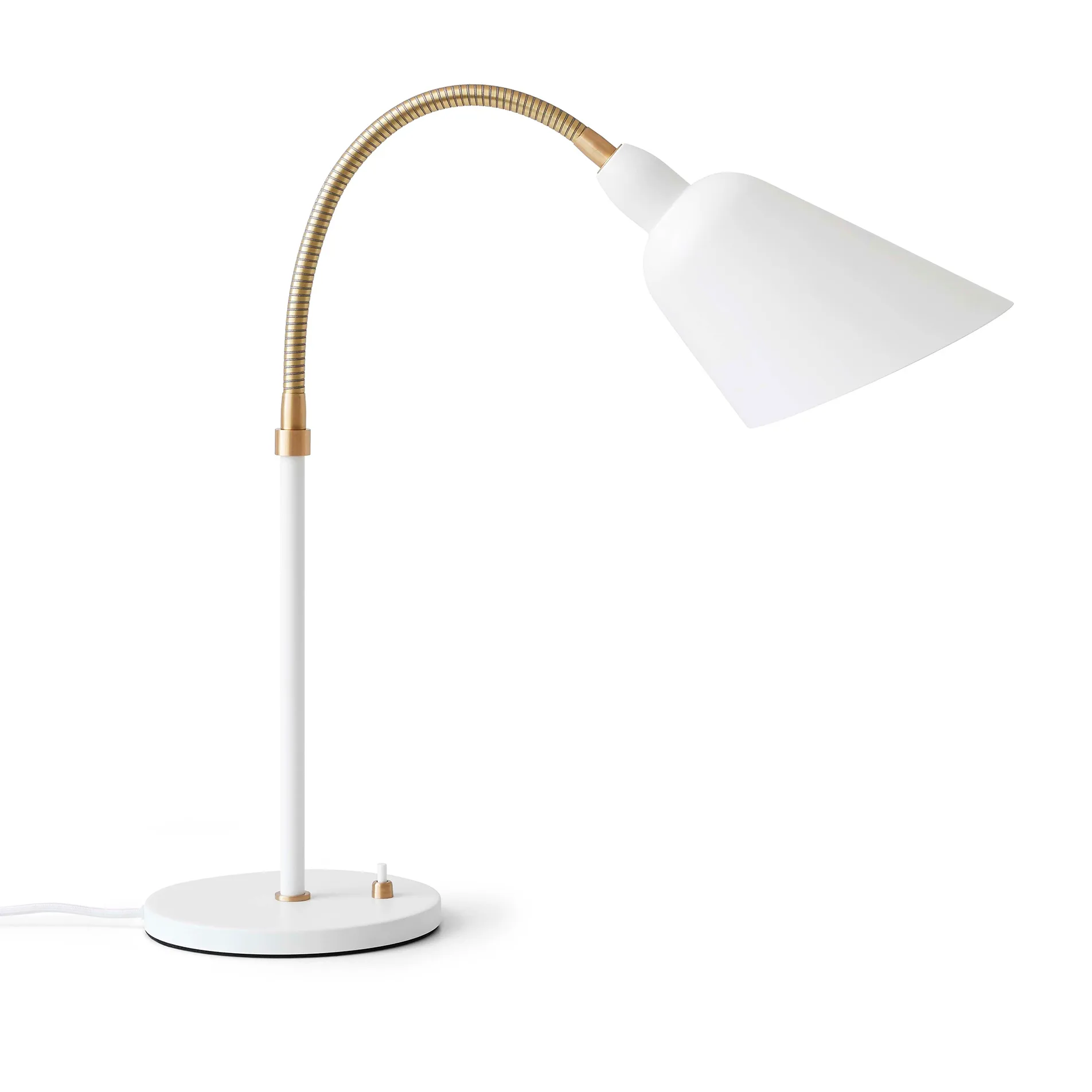 Bellevue AJ8 bordslampa, vit-mässing &Tradition