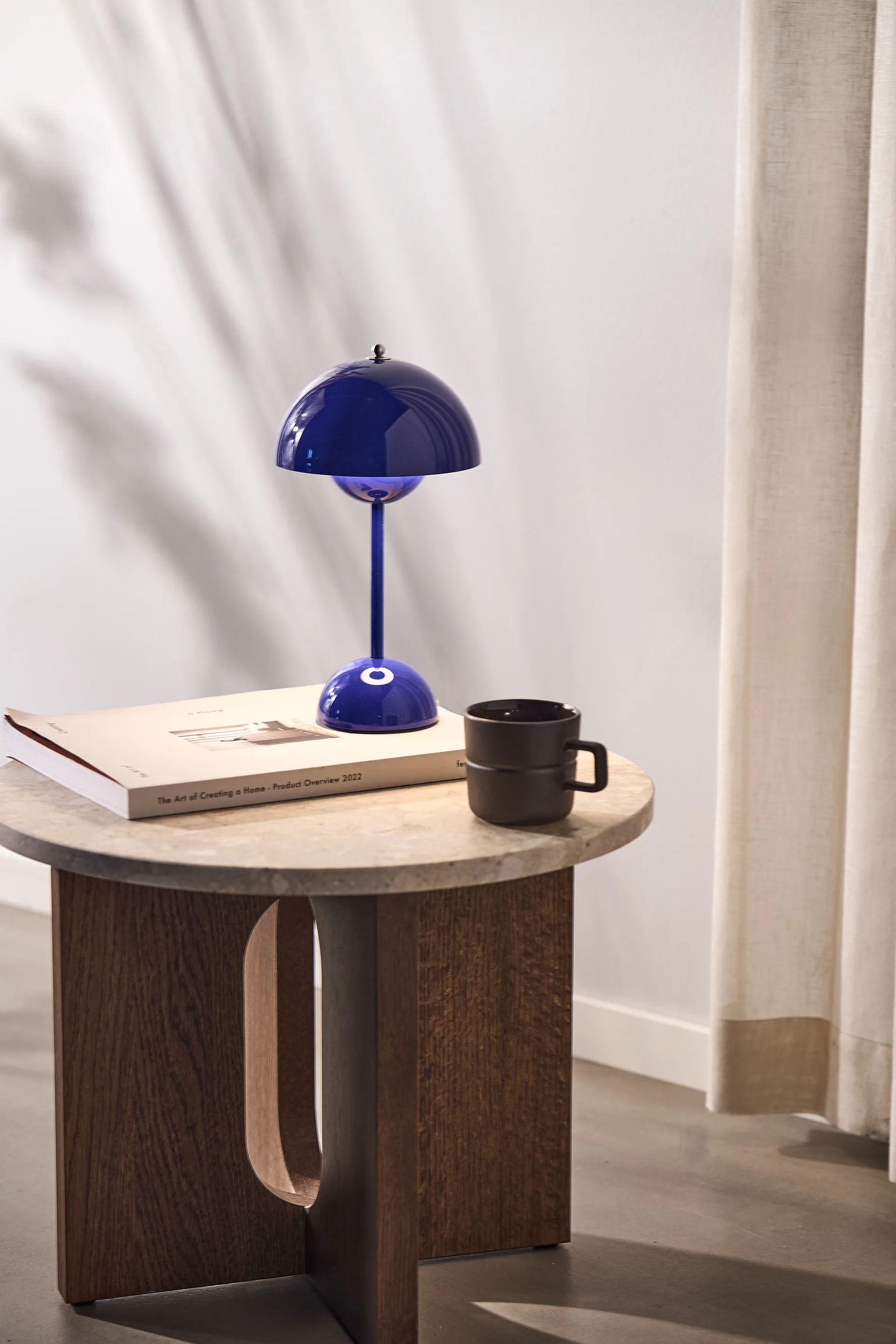 Flowerpot portabel bordslampa VP9, Cobalt blue &Tradition