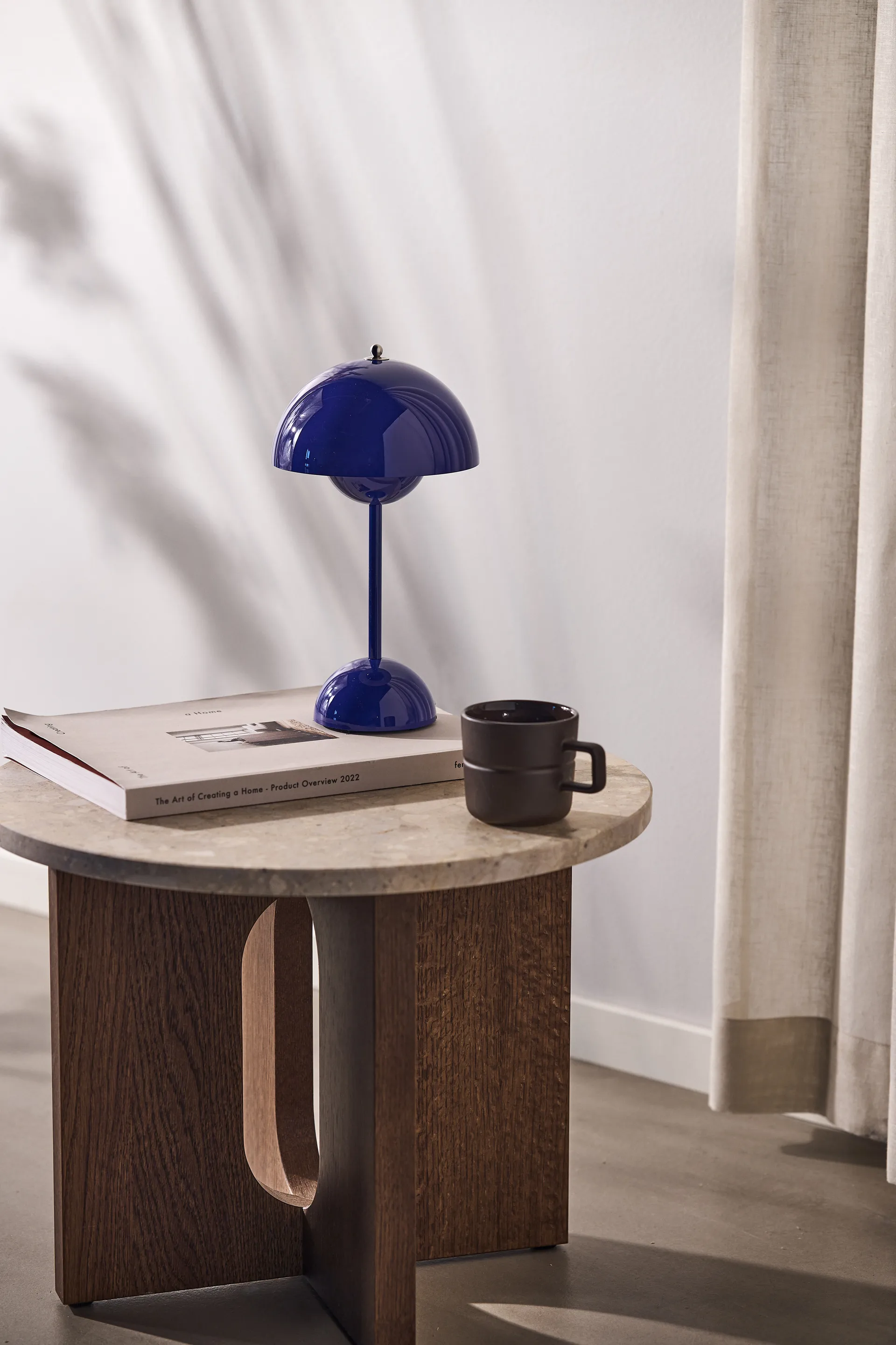 Flowerpot portabel bordslampa VP9, Cobalt blue &Tradition