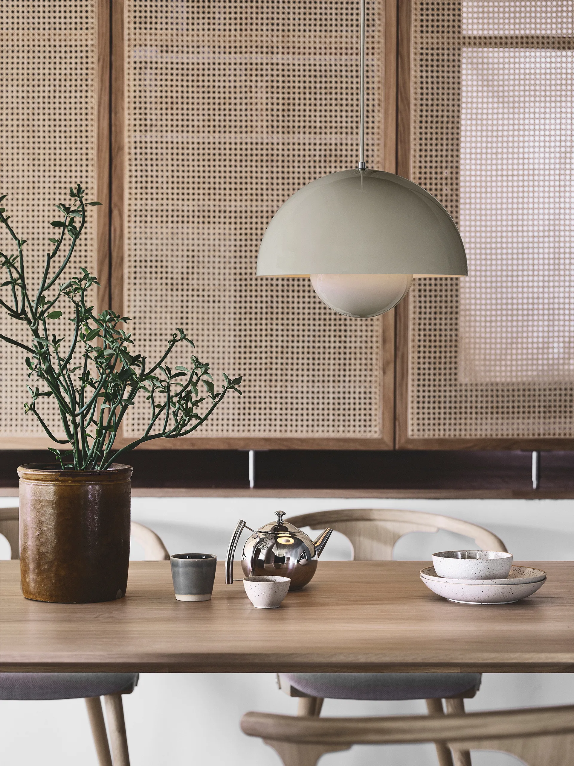 Flowerpot VP7 pendel, Beige-röd &Tradition