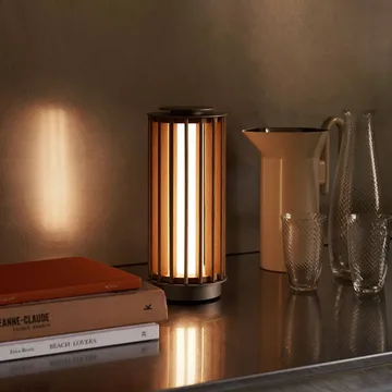 Numbra TY3 portabel bordslampa - Lackerad ek-trumlad aluminium - &Tradition