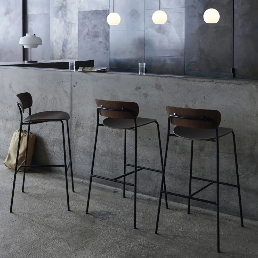 Pavilion AV9 barstol, black, stålstativ &Tradition