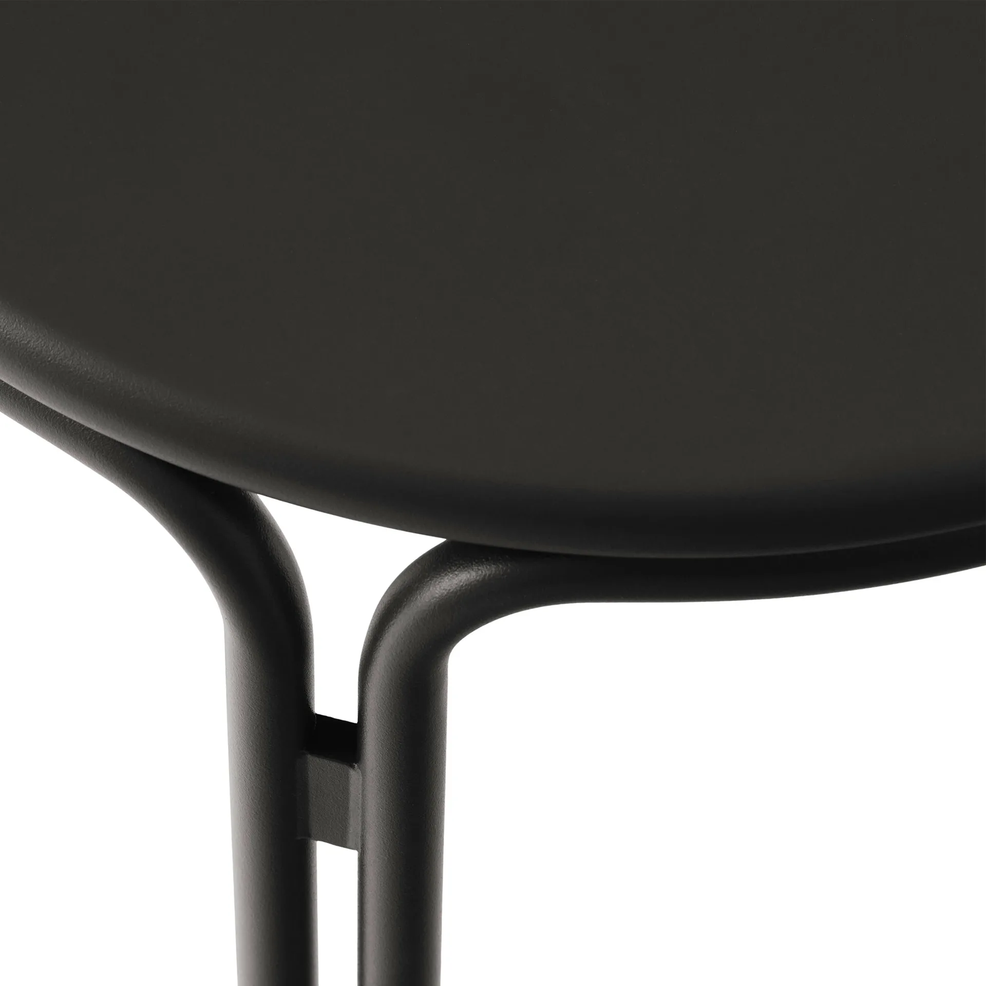 Thorvald SC102 sidobord, Warm black &Tradition