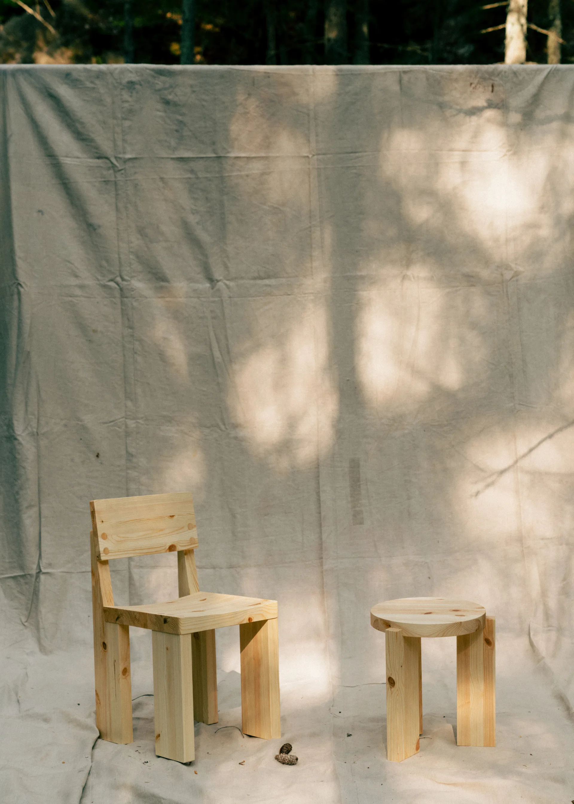 001 Stool rund pall, Matt oljevaxad furu, Ø40x44 cm Vaarnii