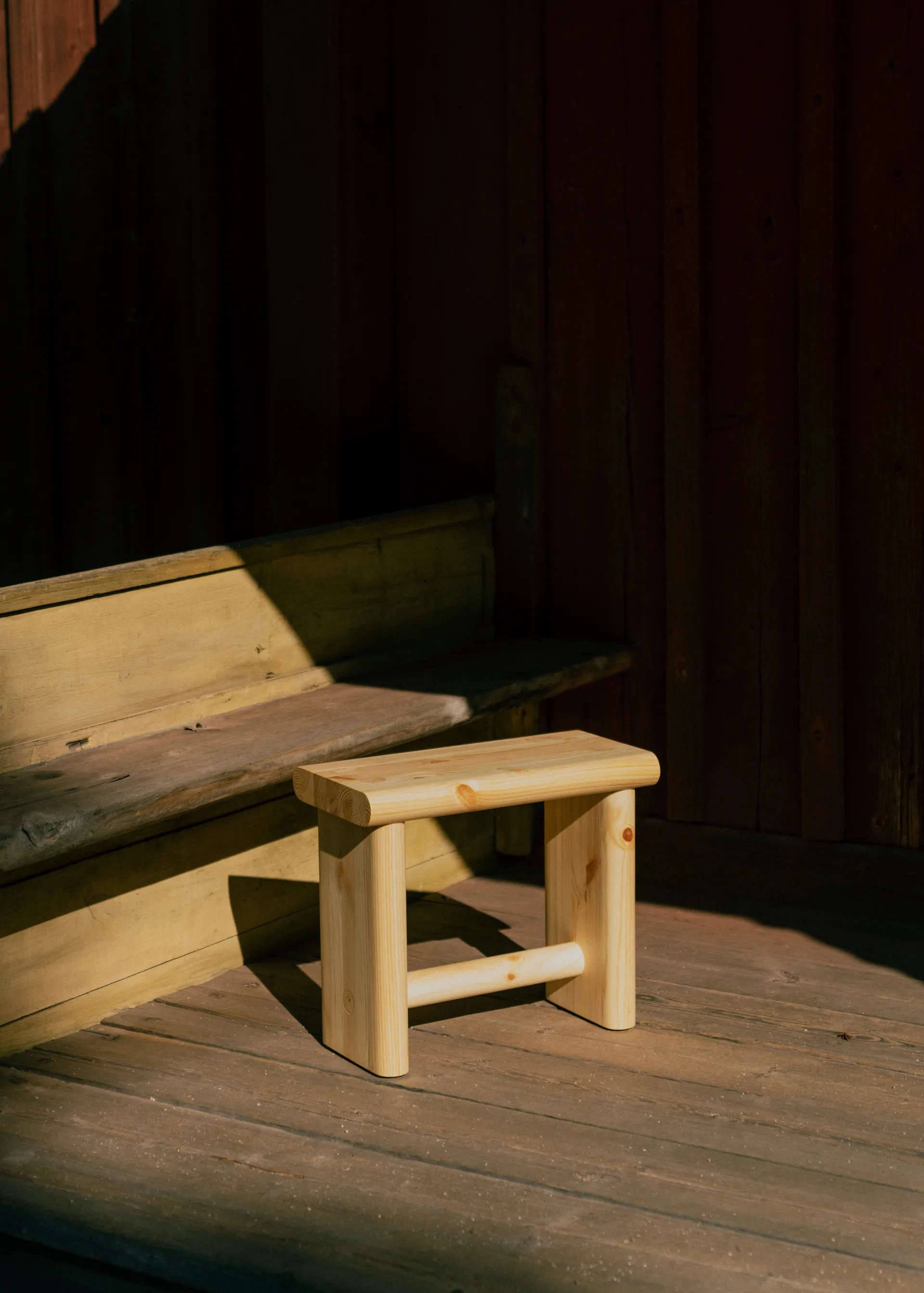 002 Ast Stool pall, Matt oljevaxad furu, 55x26x45 cm Vaarnii