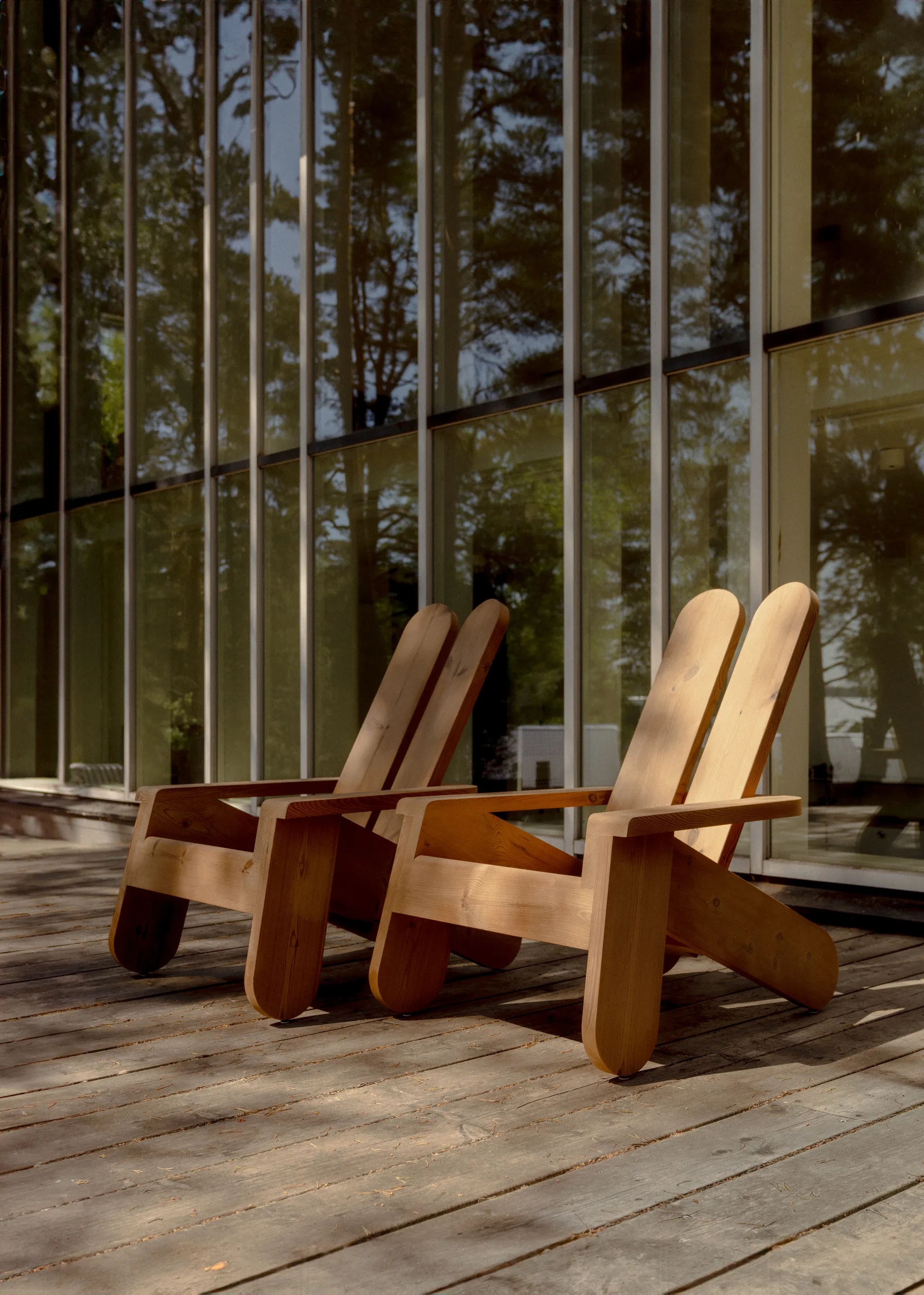 015 Peace Outdoor Lounge Chair loungestol, Värmebehandlad furu Vaarnii