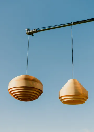 1001 Hans Pendant pendel - Matt oljevaxad furu, Ø38 cm - Vaarnii