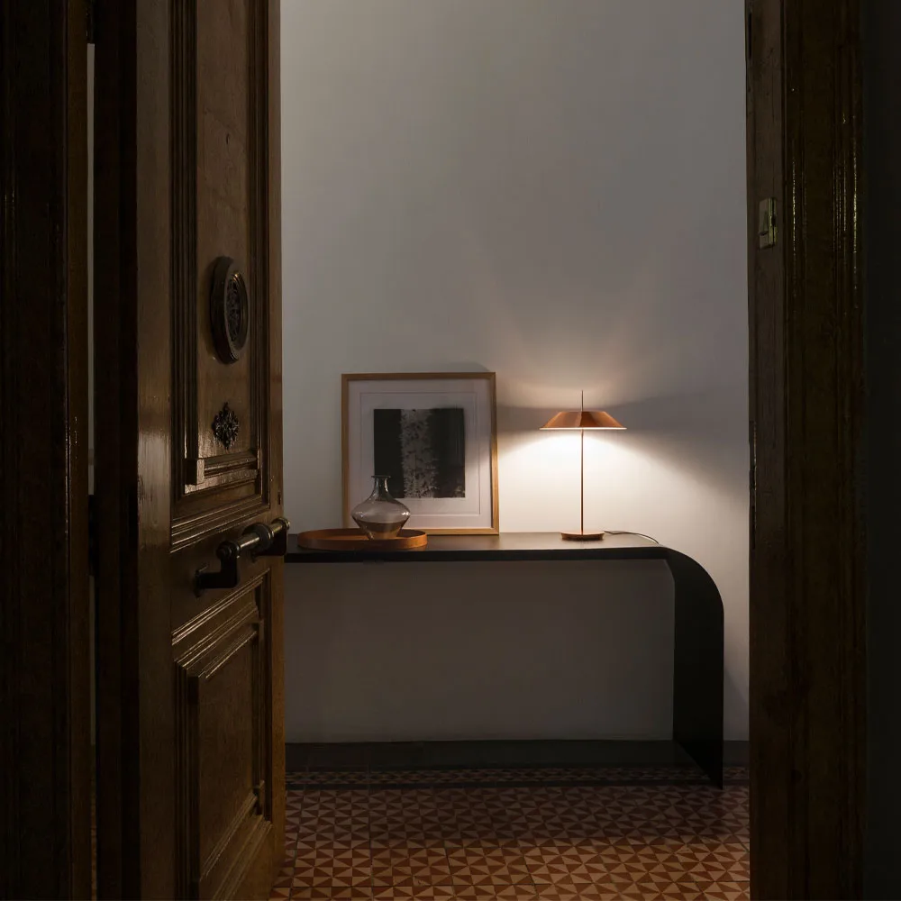 Mayfair bordslampa, orange, 5500 Vibia