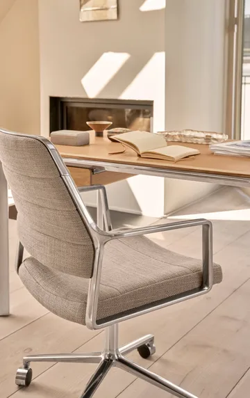 Vipp455 Swivel chair kontorsstol med hjul - Tide dark sand-polished aluminium - Vipp