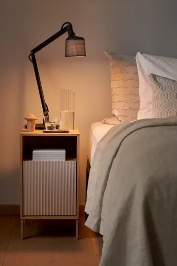 Vipp672 sängbord - Ljus ek-ljus aluminium, 31,5x60x38 cm - Vipp