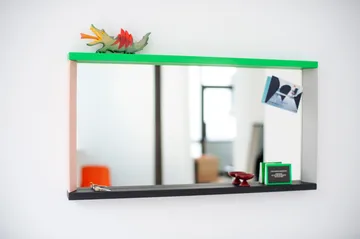 Colour Frame Mirror väggspegel medium - Neutral - Vitra