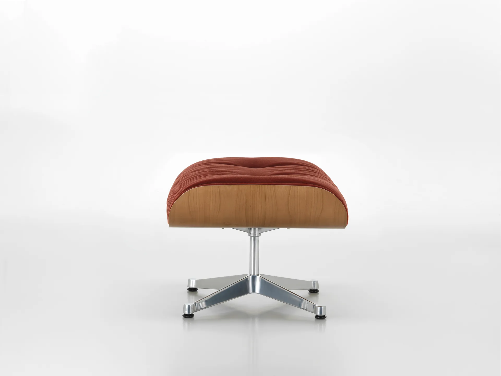 Eames Lounge Chair & Ottoman new dimensions, 07 Brandy-28 cherry natural-pol. steel Vitra