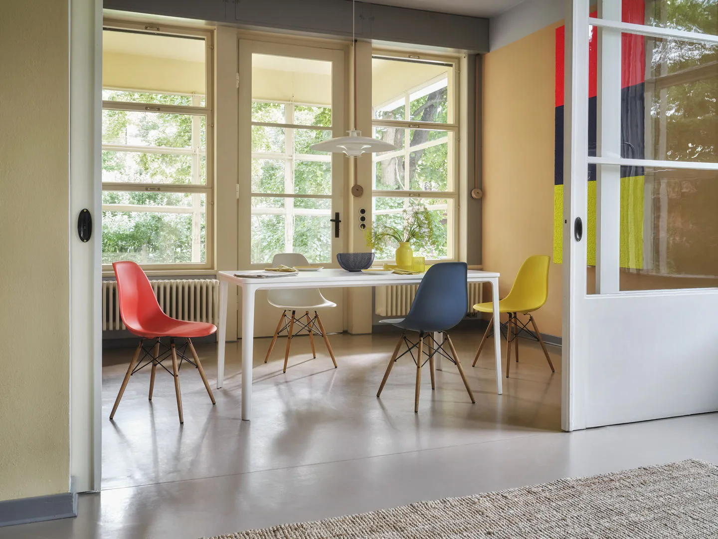 Eames Plastic Side Chair RE DSW stol, 03 poppy red-ash Vitra