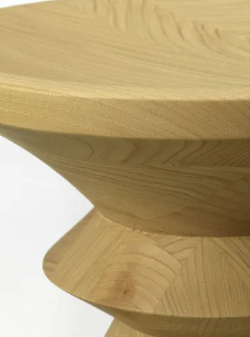 Eames Stool rund sittpall model A - Natural chestnut, Ø33x38 cm - Vitra