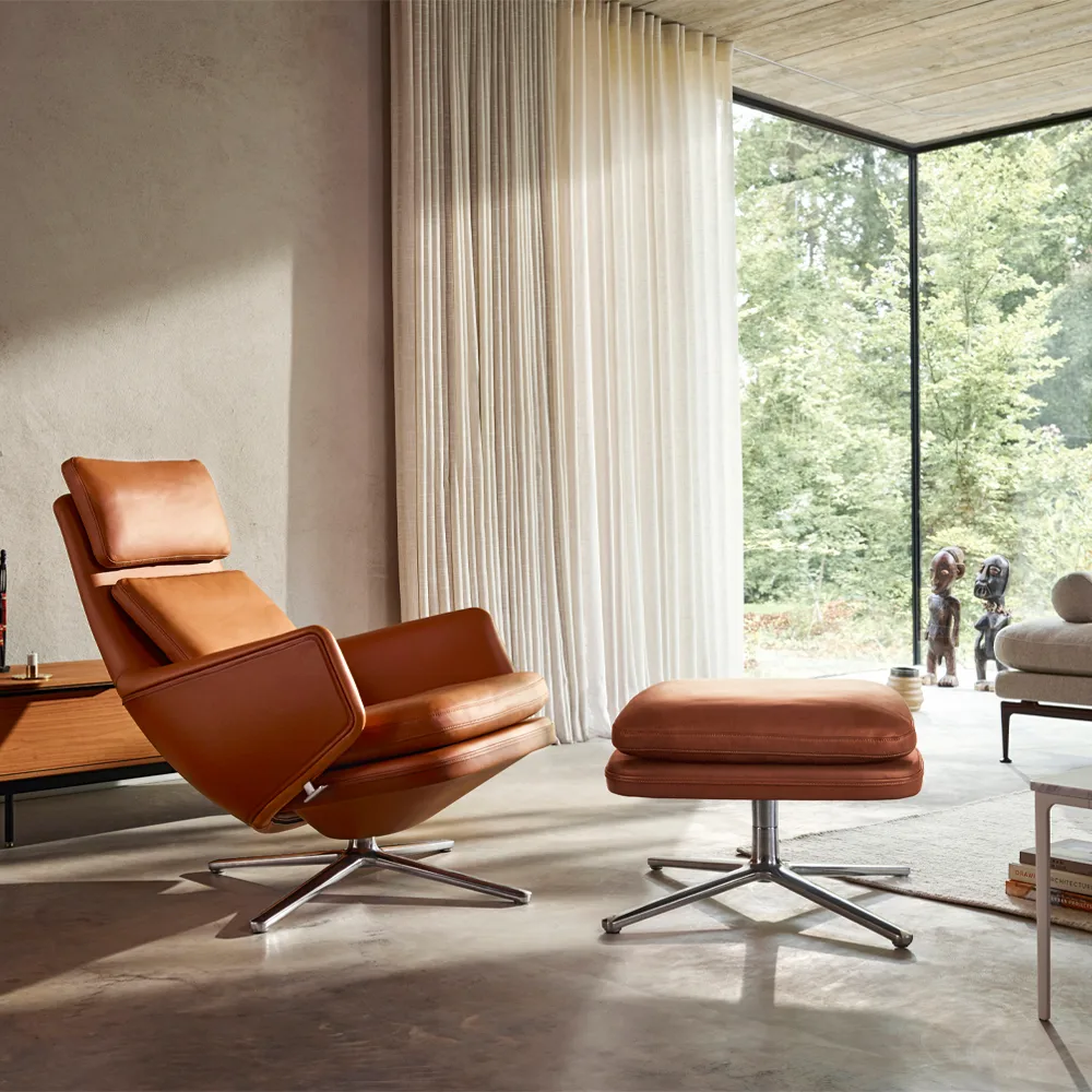 Grand Relax fotpall Leather premium F, 68 chocolate-aluminium Vitra