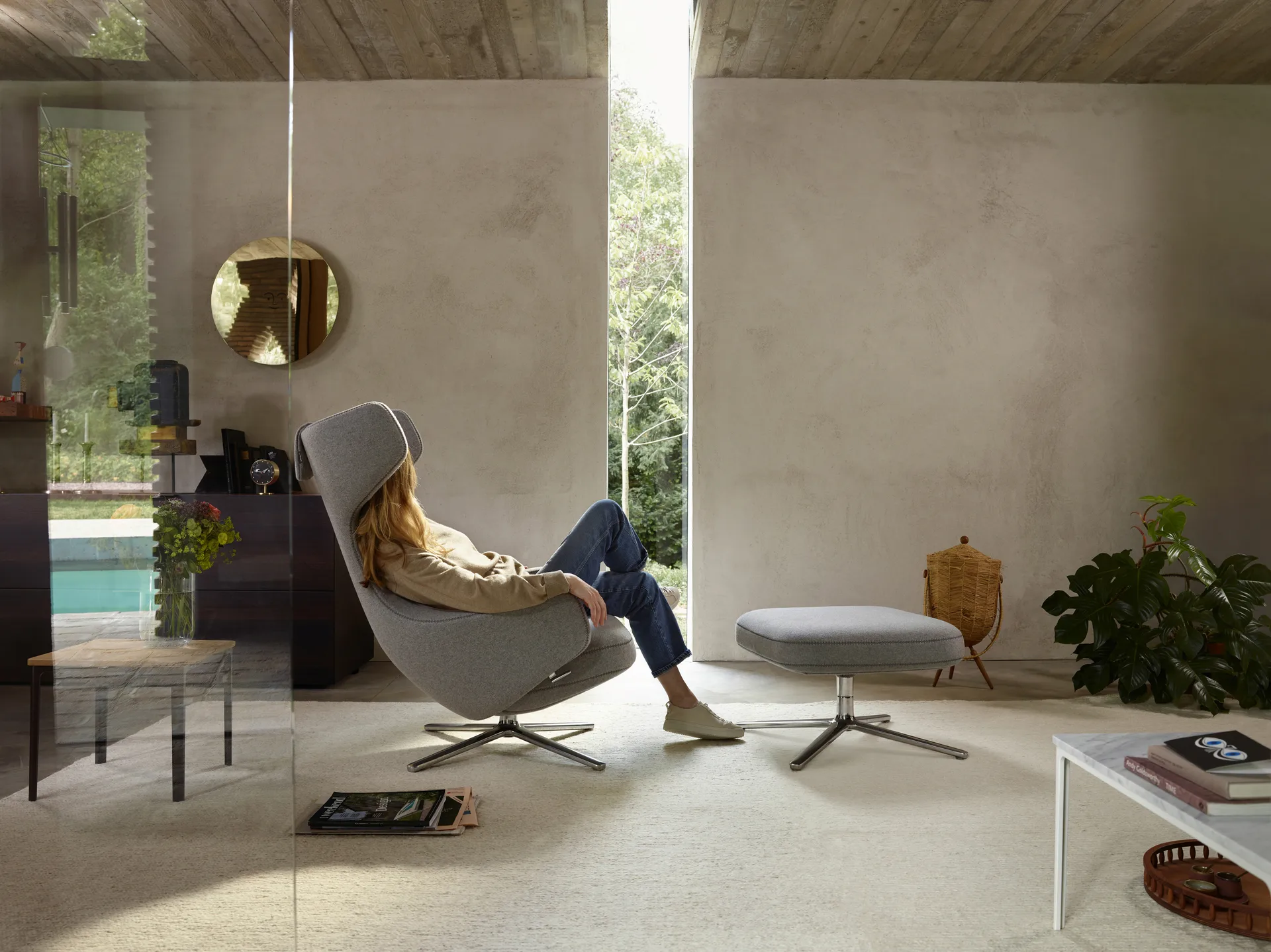 Grand Repos fåtölj & Ottoman aluminiumstativ, Cosy 2 pebble grey Vitra