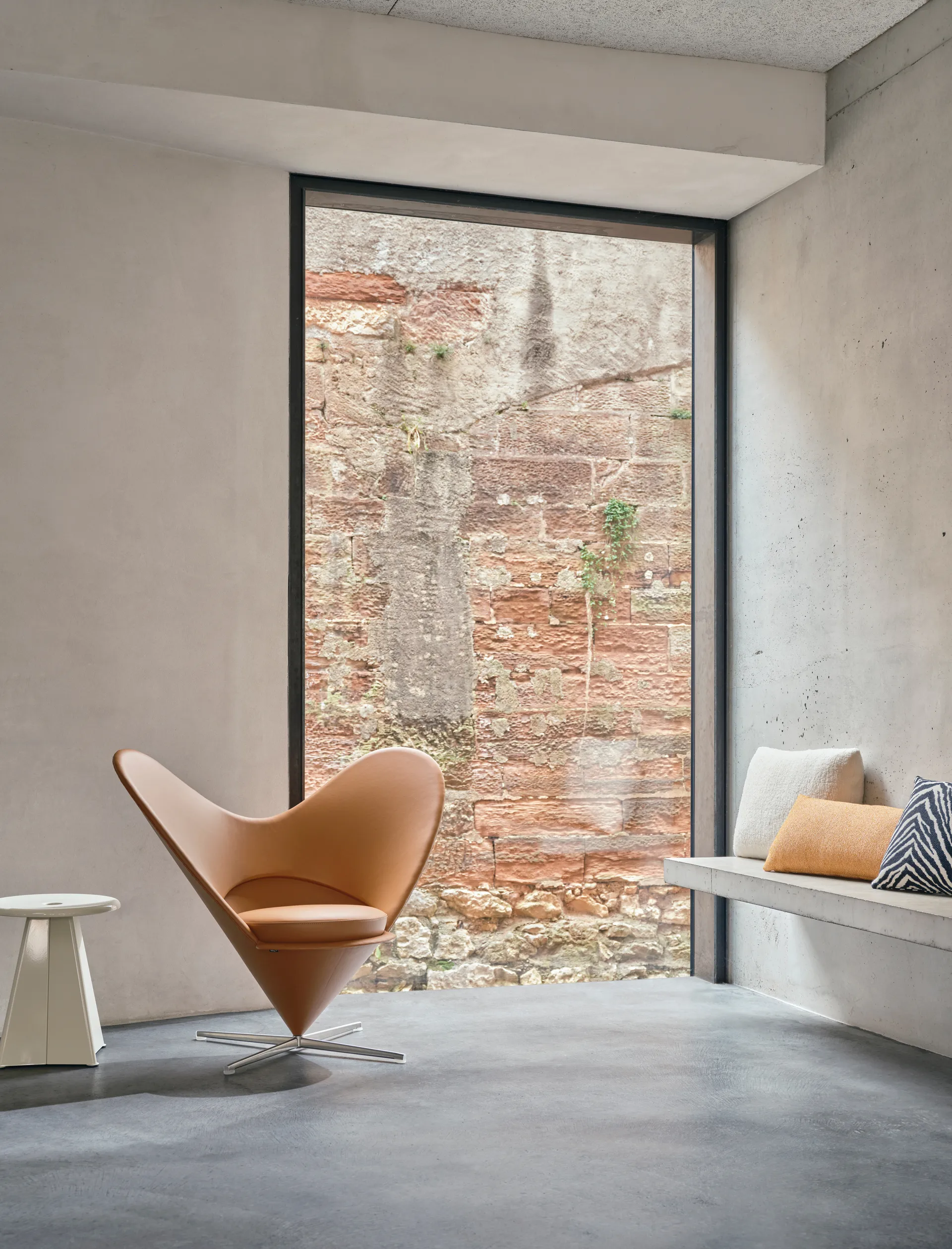 Heart Cone Chair fåtölj, Leather premium F cognac-rostfritt stål Vitra
