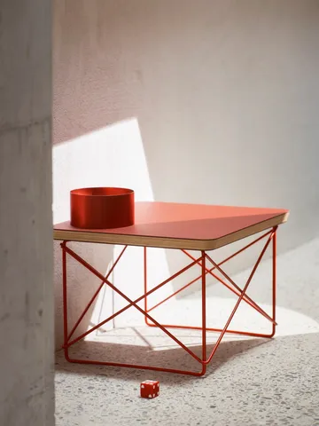 LTR occasional table sidobord - Linoleum dark brick-eames classic red - Vitra