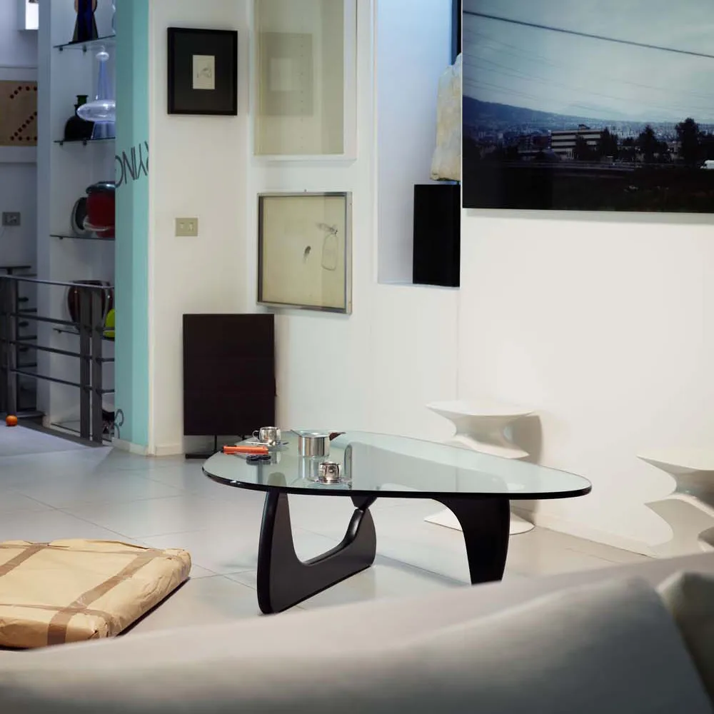 Noguchi coffee table soffbord glasskiva, Svart ask Vitra