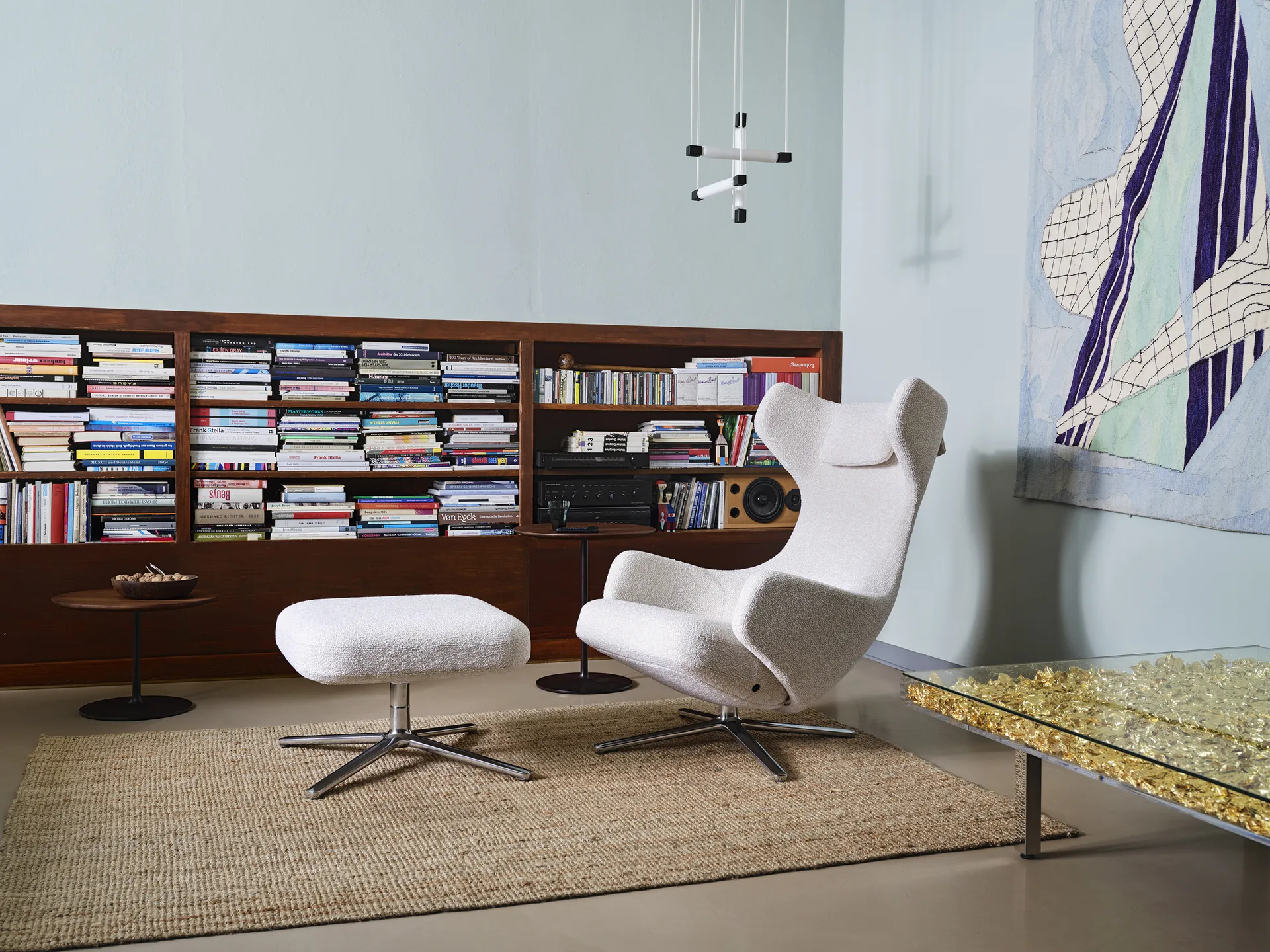 Ottoman fotpall aluminiumstativ, Nubia 01 ivory-pearl Vitra
