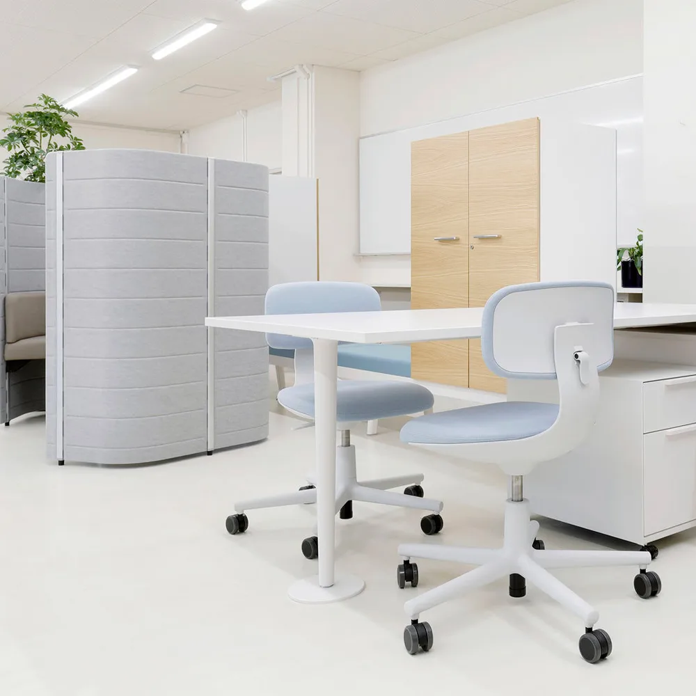 Rookie kontorsstol, plano cream white/sierra grey- soft grey Vitra
