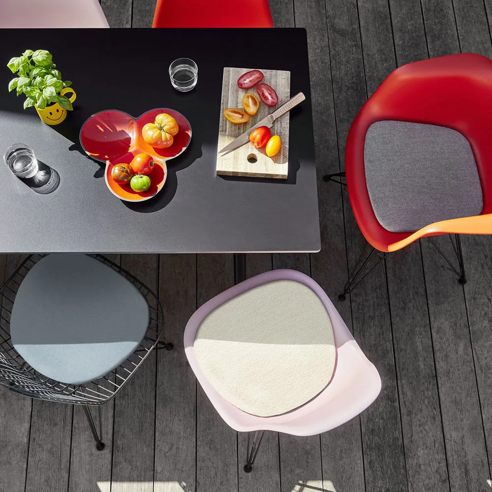 Soft Seats type A stolsdyna antislip, tyg plano 12 light grey/ice blue Vitra