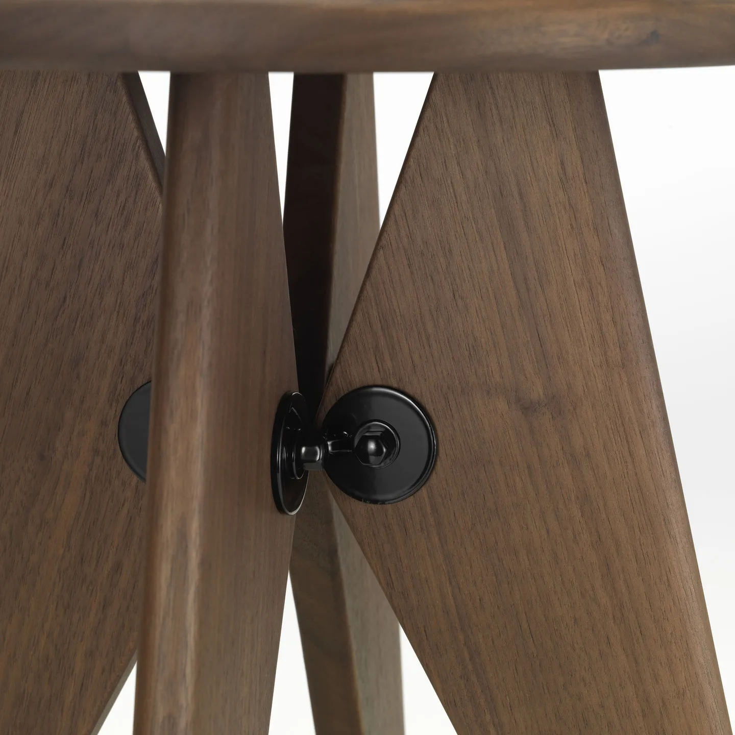 Tabouret Bois pall, Oljad valnöt Vitra