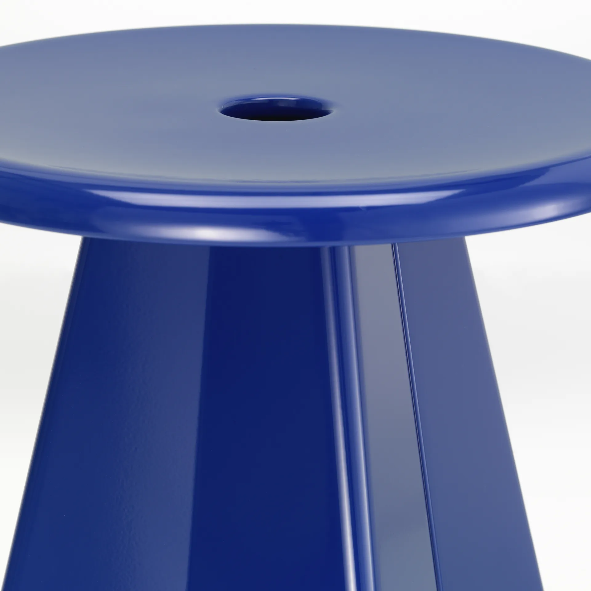 Tabouret Métallique rund pall, Bleu marcoule (blå), Ø38x44,5 cm Vitra