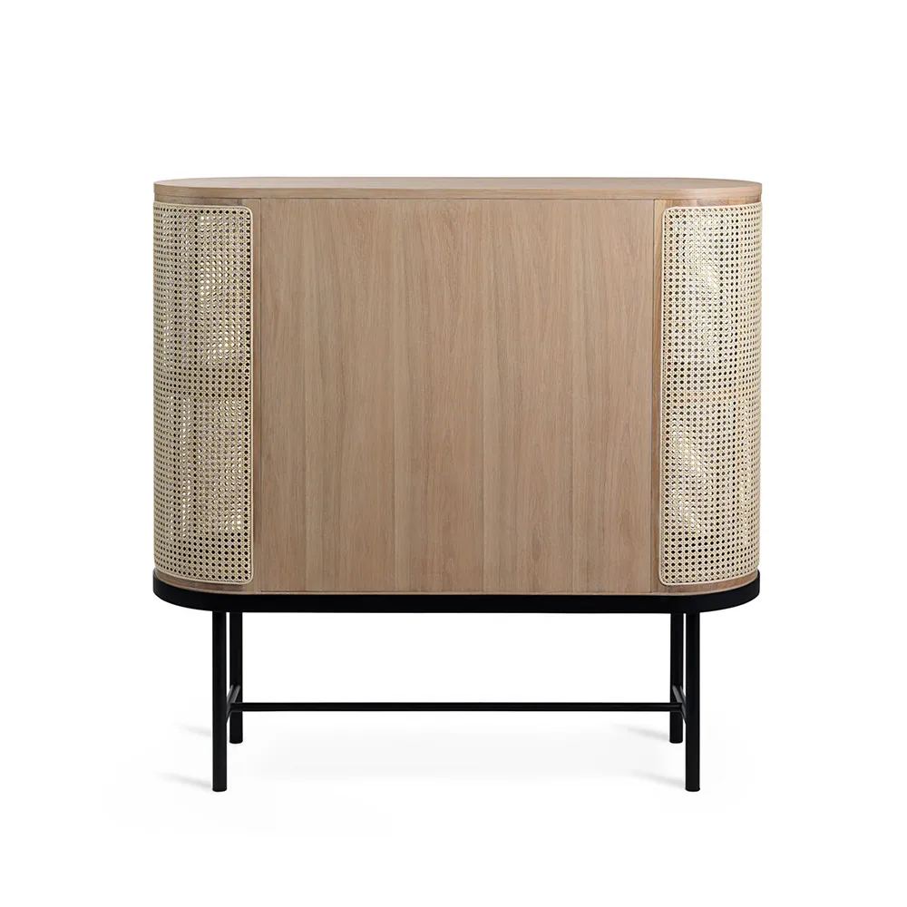 Be My Guest sideboard, rotting, vitoljad ek, svart stålstativ Warm Nordic