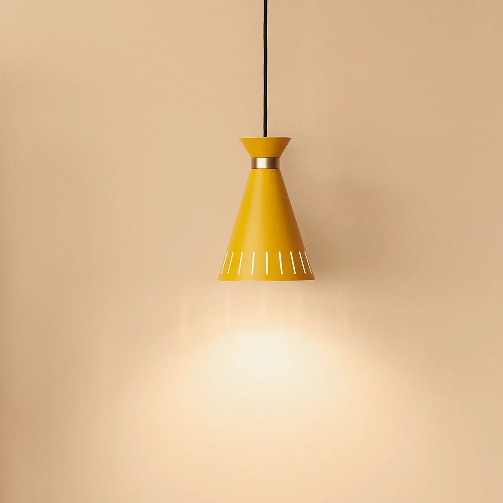 Cone pendel, honey yellow Warm Nordic