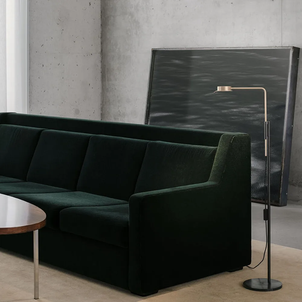 w102 Chipperfield golvlampa, mässing/svart Wastberg+