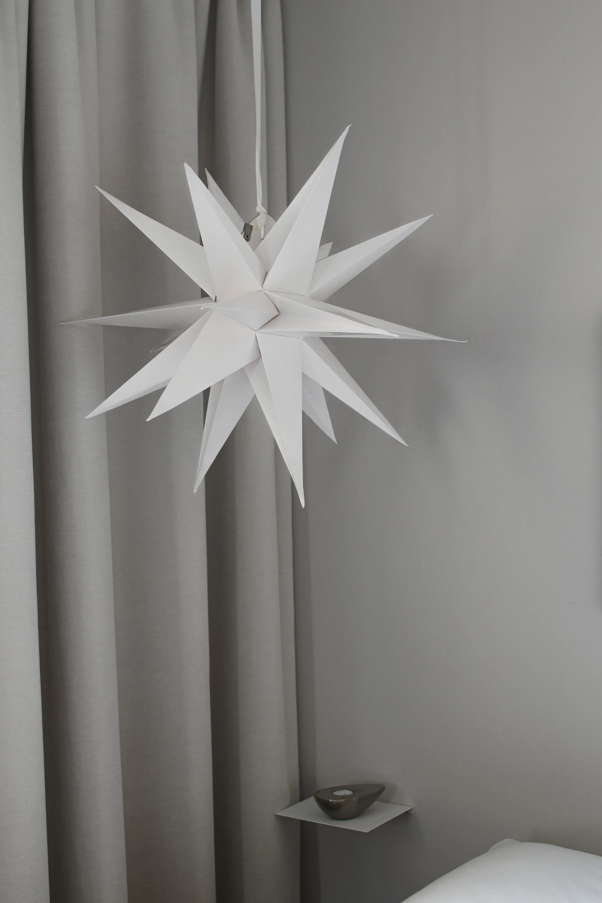 Sputnik adventsstjärna Ø60 cm, Vit Watt & Veke