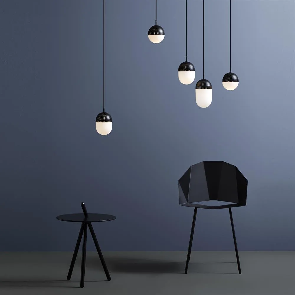 Dot taklampa large, svart Woud