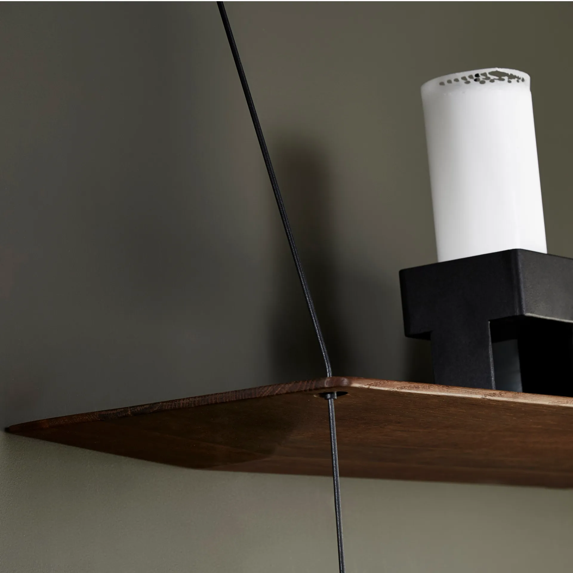 Stedge hylla, Rökt ek-svart, 80 cm, 2 hyllplan Woud