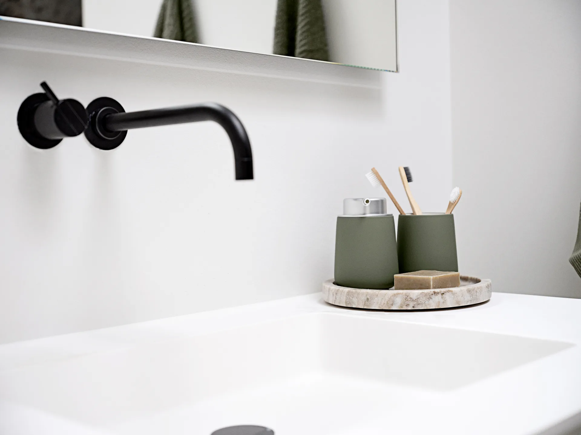 Nova tandborstmugg, Olive green Zone Denmark